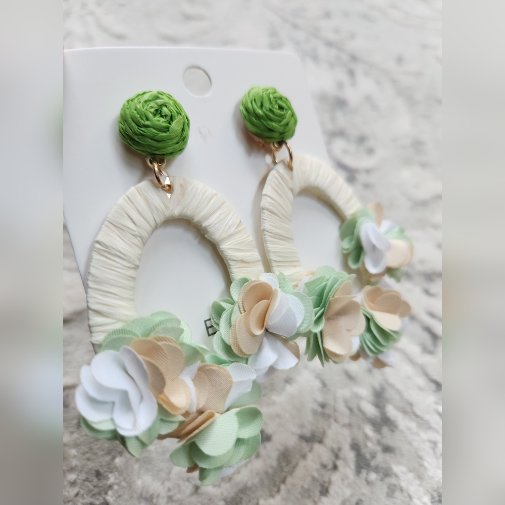 Mint Green Raffia Wrapped Pierced Earrings💚